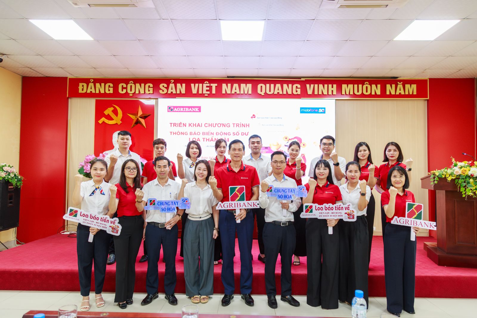 Ảnh bài viêt MobiFone tỉnh Phú Thọ hợp tác cùng Agribank chi nhánh Phú Thọ đưa công nghệ đến gần hơn với người dân