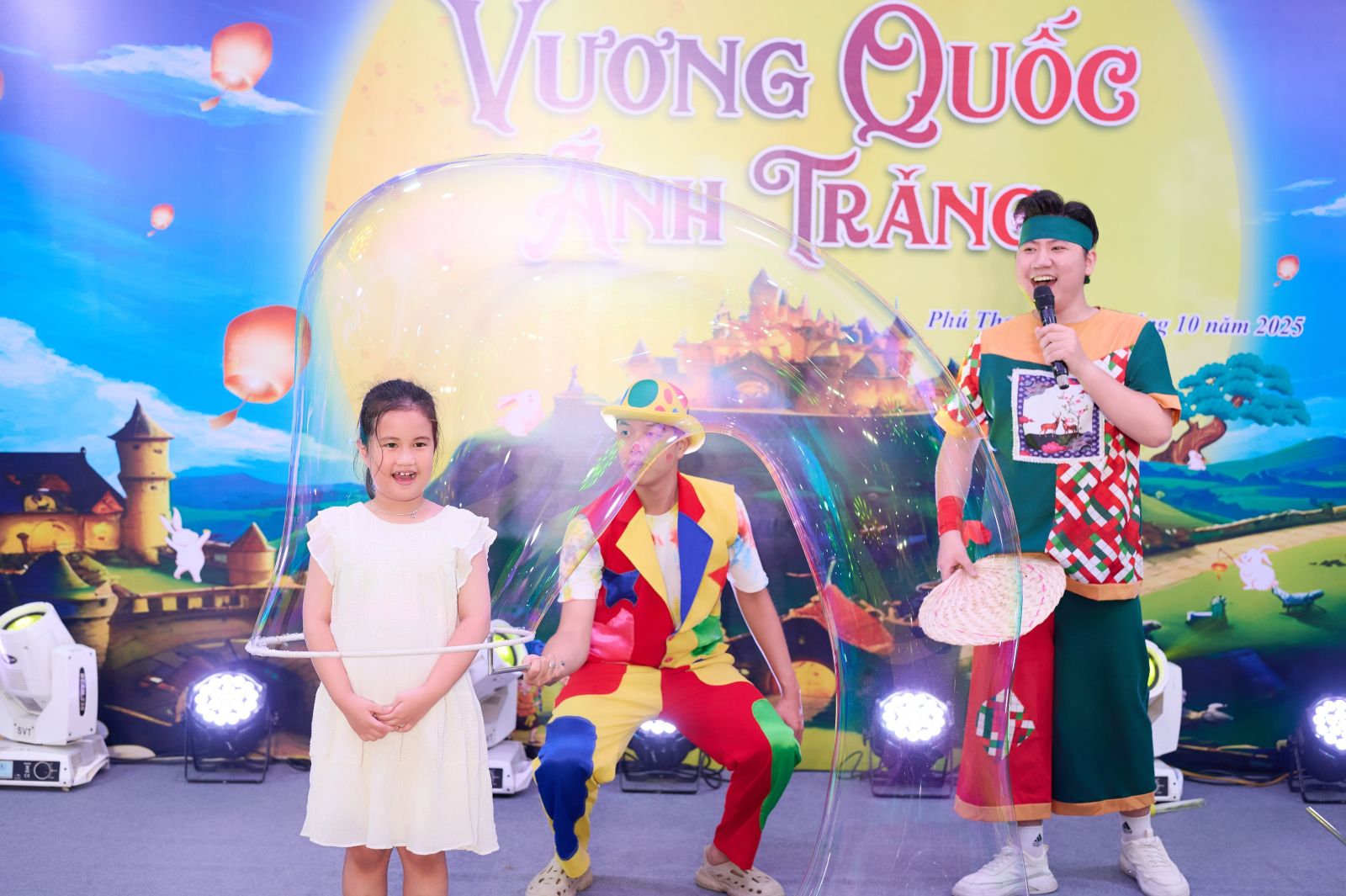 Ảnh bài viêt Trung thu sum vầy – Ngập tràn niềm vui tại MobiFone Khu vực 4